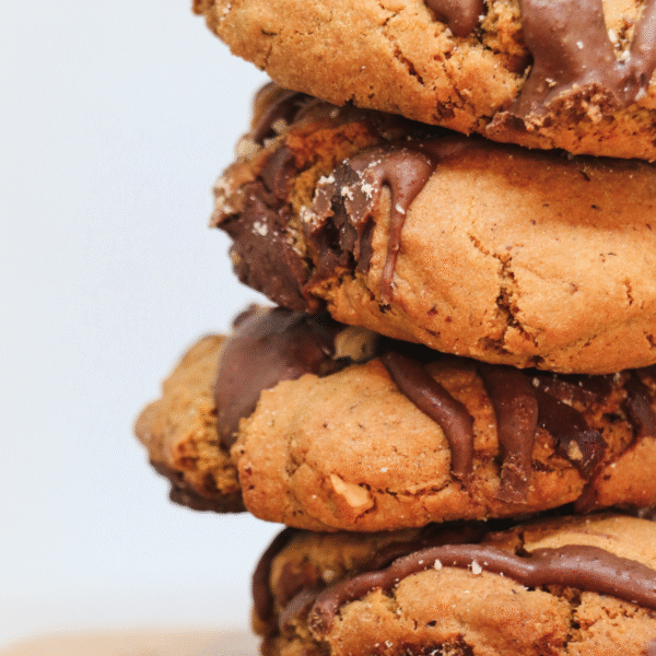 Cookie Chocolat Noir - Noisettes