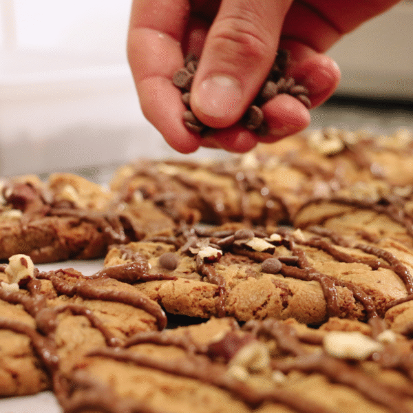 Cookie Chocolat Noir - Noisettes
