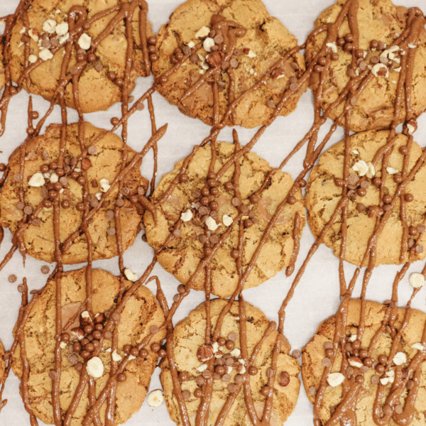 Cookie Chocolat Noir - Noisettes